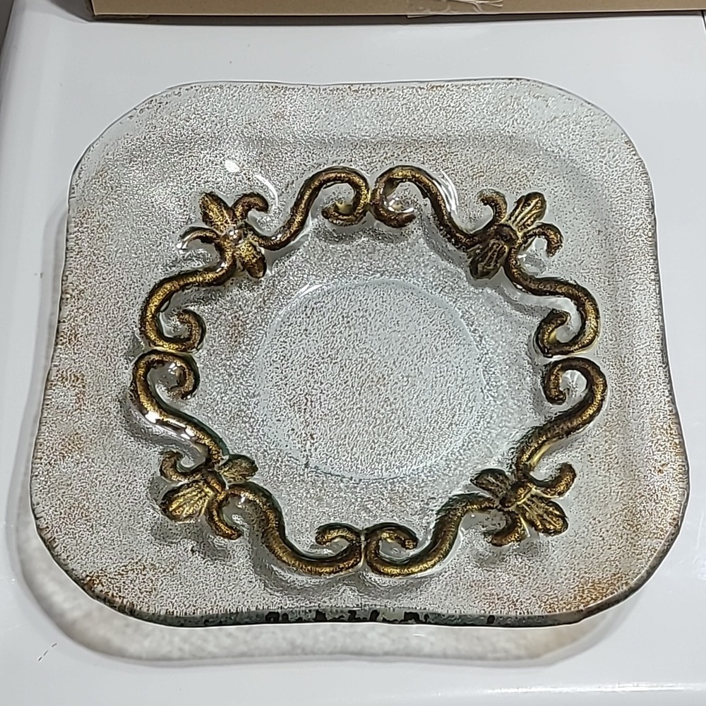 Beautiful Glass Tray dish Gold paint‎ in etched designs 12x12 euc